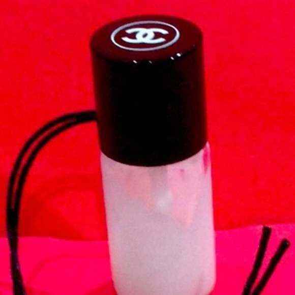 Chanel N1 cream sample - Picture 2 of 2